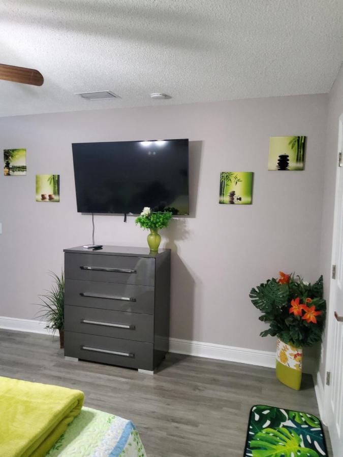 Beautiful Apartment Close To Everything Tampa Buitenkant foto