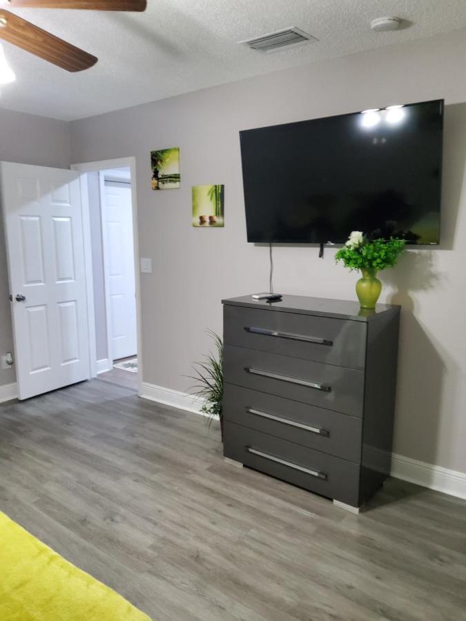 Beautiful Apartment Close To Everything Tampa Buitenkant foto