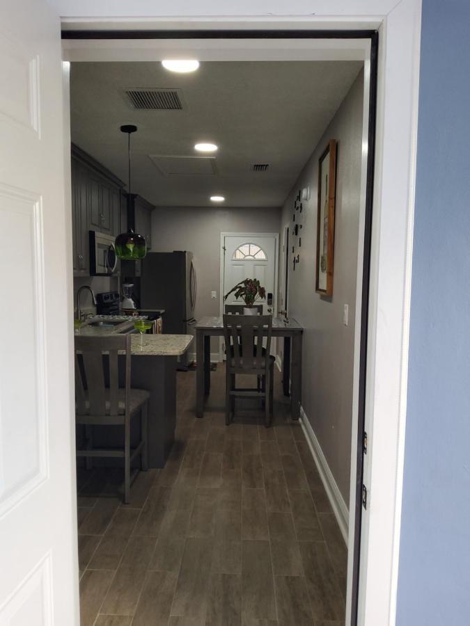 Beautiful Apartment Close To Everything Tampa Buitenkant foto